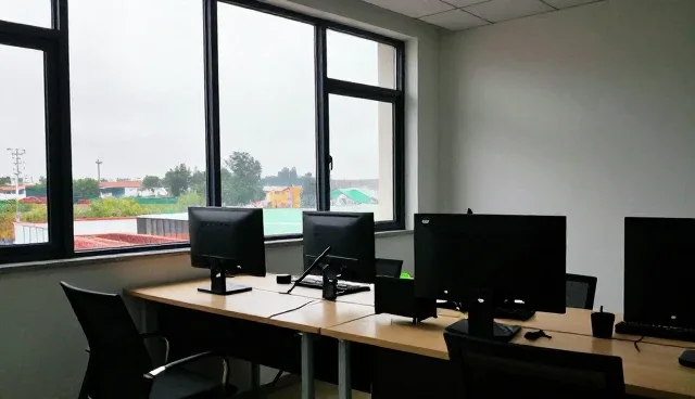 适配方案在业务中的实际应用与趋势分析